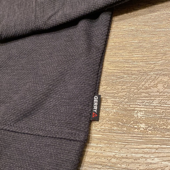 NWT Gerry Men’s Textured Crew Sweatshirt in Black Size M - Picture 5 of 6